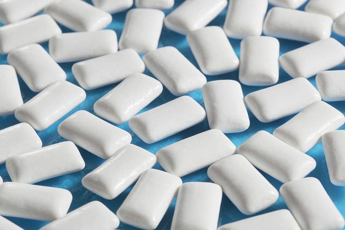 5 reasons why you should avoid chewing gums